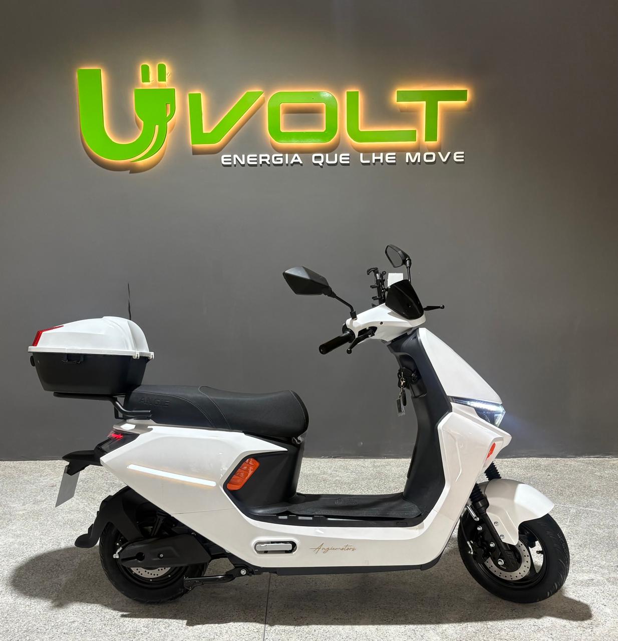UVOLT AG12