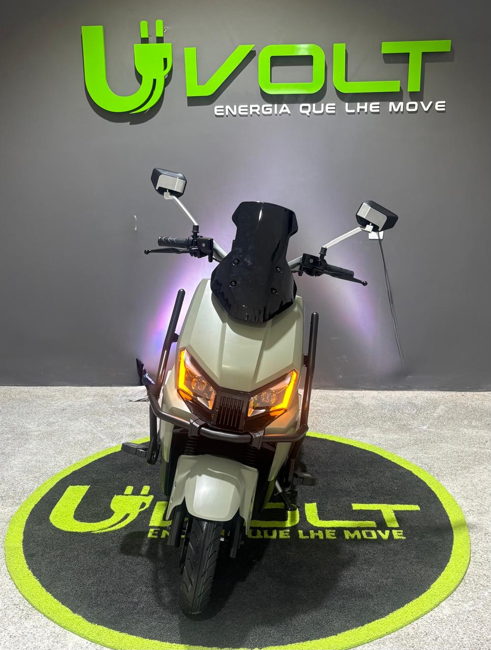 UVOLT TANK — foto 4